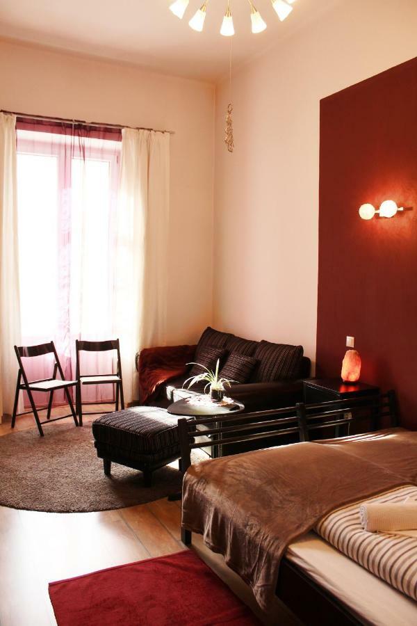 דירות בודפשט Yasmine Flat מראה חיצוני תמונה