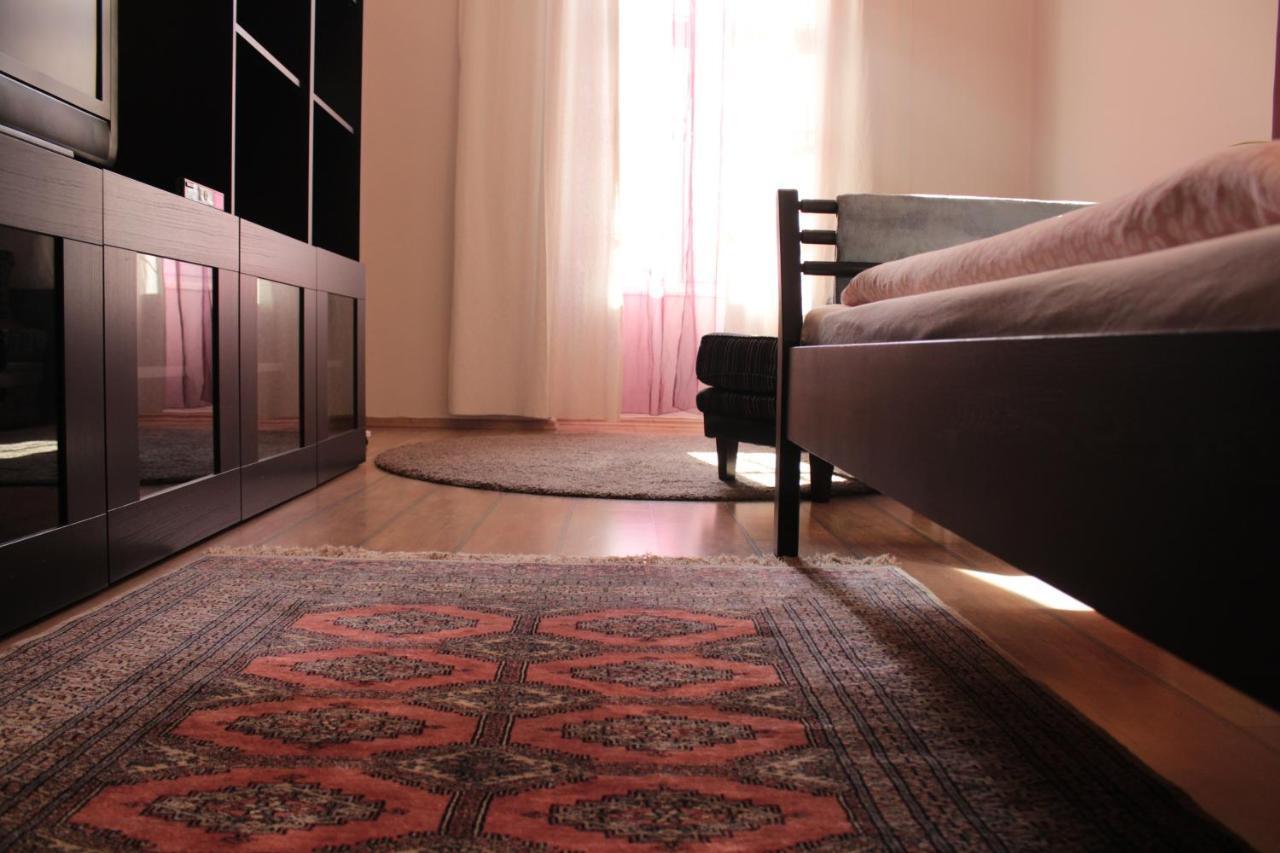 דירות בודפשט Yasmine Flat מראה חיצוני תמונה