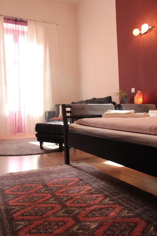 דירות בודפשט Yasmine Flat מראה חיצוני תמונה